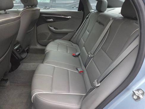 Used 2015 Chevrolet Impala LTZ FWD image 11
