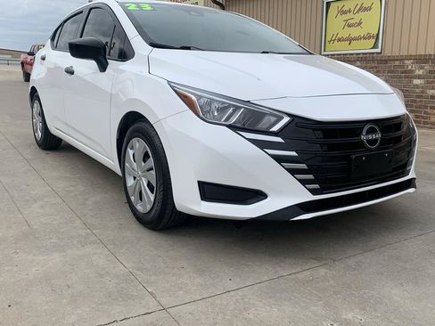 Used 2023 Nissan Versa S FWD image 1