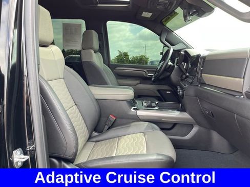 Used 2024 Chevrolet Silverado 2500 ZR2 w/ Technology Package AWD/4WD image 40