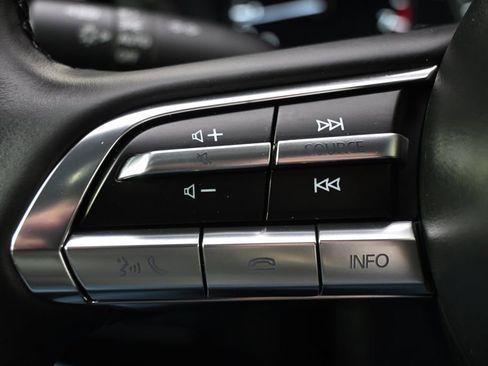 Used 2023 MAZDA MAZDA3 s image 34