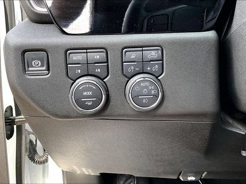 Used 2025 Chevrolet Silverado 2500 LT w/ Trail Boss Package AWD/4WD image 16