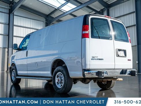Used 2024 GMC Savana 2500 w/ Driver Convenience Package image 33
