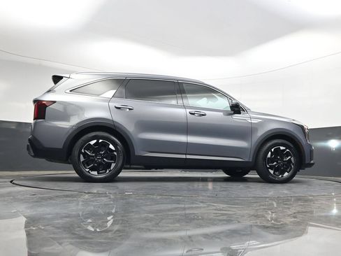 Used 2025 Kia Sorento S FWD image 34