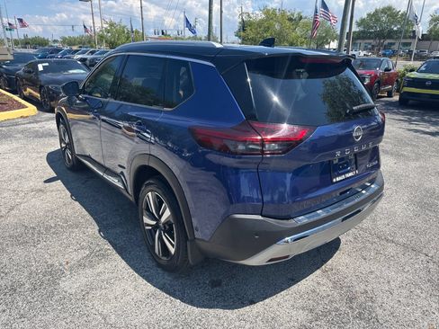 Certified 2023 Nissan Rogue Platinum FWD image 8