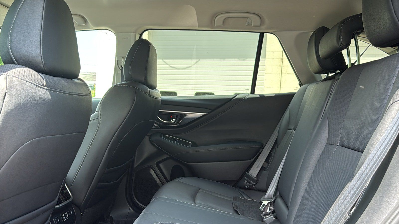 Used 2023 Subaru Outback Limited AWD/4WD image 22