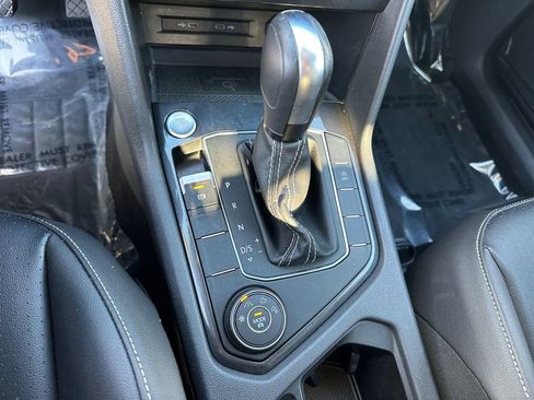 Used 2021 Volkswagen Tiguan SEL image 27