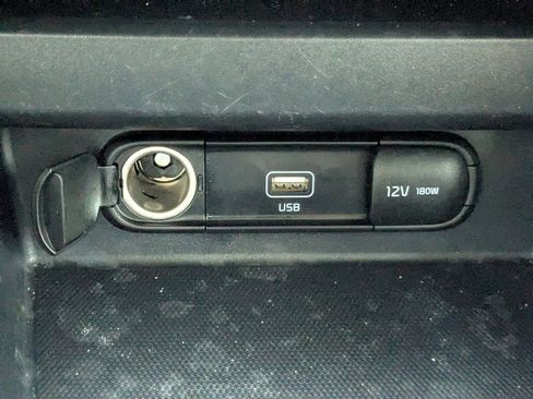 Used 2021 Kia Seltos S image 22