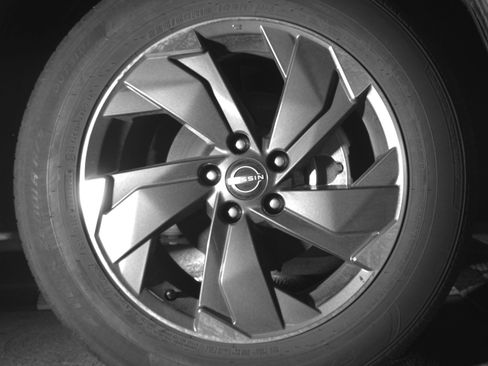 Used 2025 Nissan Rogue SV image 13