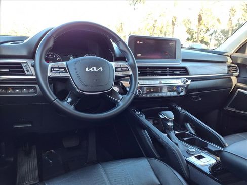 Certified 2022 Kia Telluride EX w/ EX Premium Package image 14