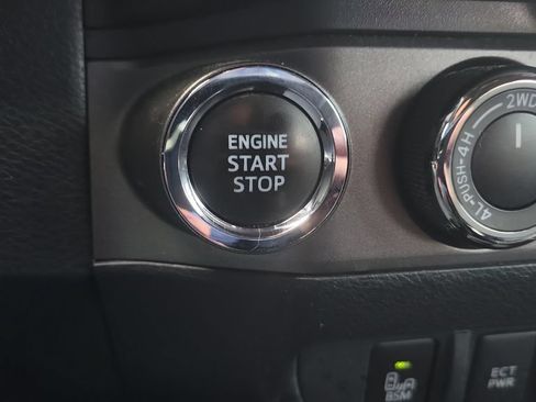 Used 2023 Toyota Tacoma TRD Sport w/ Advanced Technology Package AWD/4WD image 24