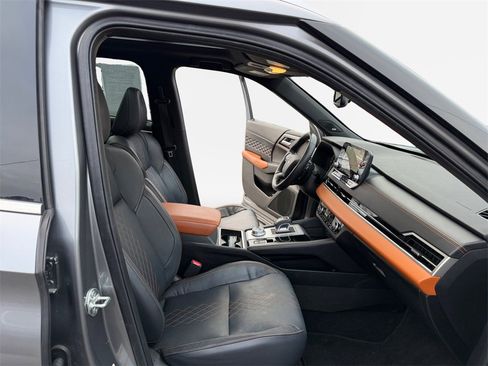 Used 2022 Mitsubishi Outlander SEL image 26