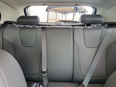 Used 2025 Buick Encore GX Preferred FWD image 18
