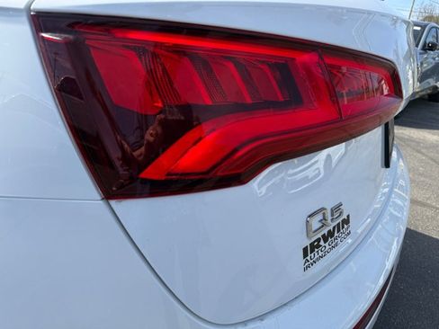 Used 2020 Audi Q5 2.0T Premium Plus w/ Premium Plus Package AWD/4WD image 17