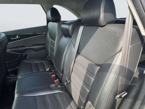 Used 2019 Kia Sorento EX AWD/4WD image 21
