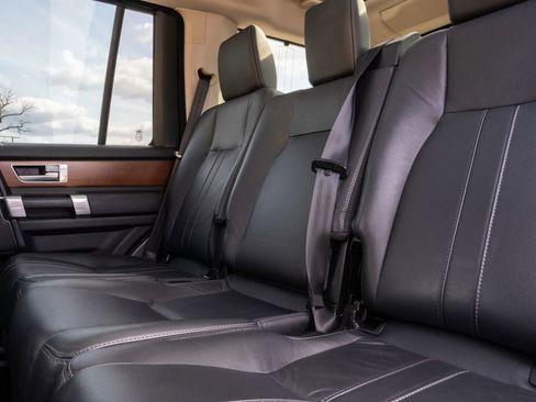 Used 2016 Land Rover LR4 HSE Silver Edition image 21