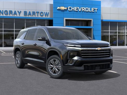 New 2026 Chevrolet Traverse LT w/ Driver Confidence Package FWD image 7