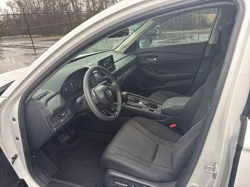 Certified 2025 Honda Accord SE image 14