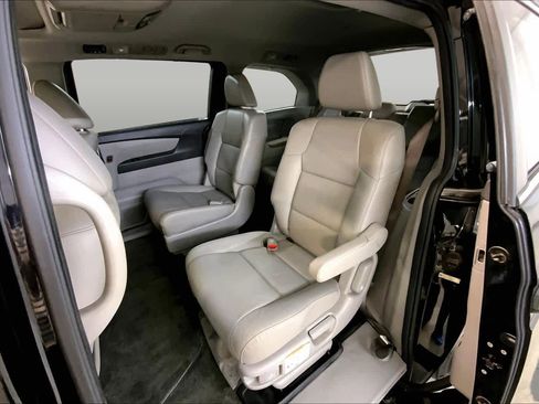 Used 2015 Honda Odyssey EX-L image 19