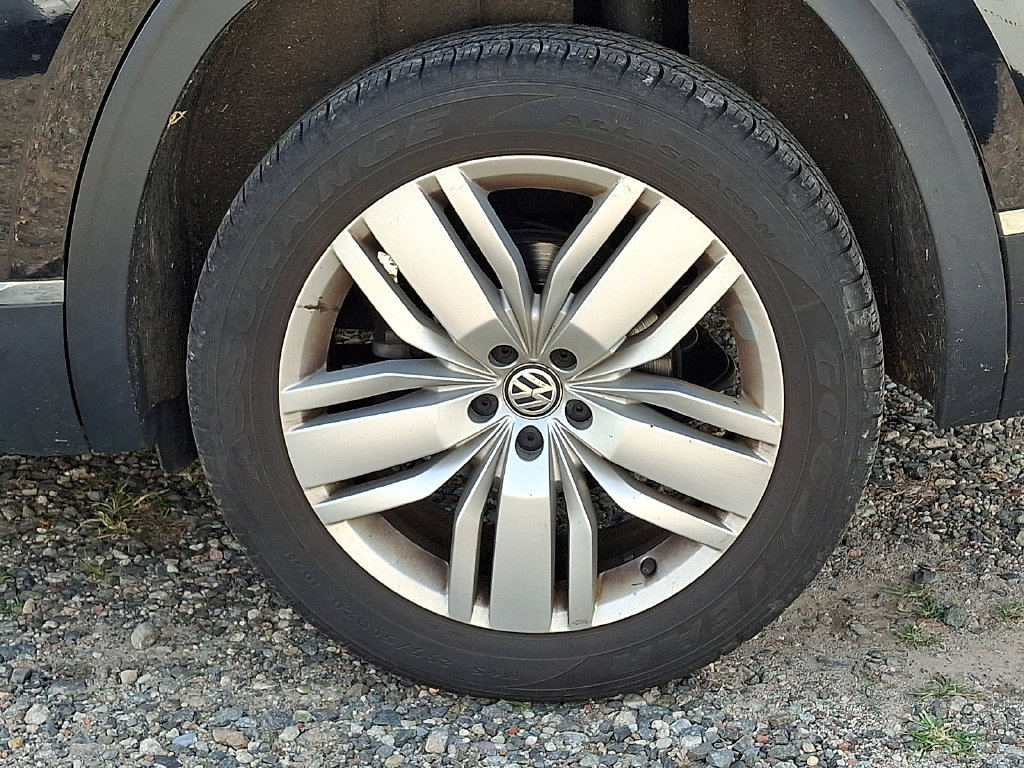 Used 2019 Volkswagen Atlas SEL AWD/4WD image 32
