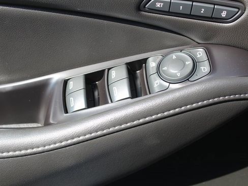 Used 2020 Buick Enclave Avenir w/ Avenir Technology Package image 50