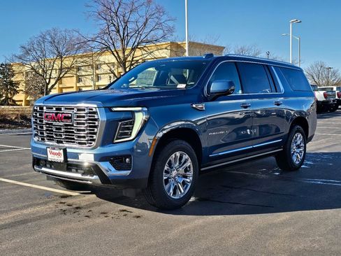 New 2026 GMC Yukon XL Denali w/ Sun & Power Step Package image 4
