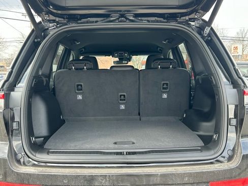 New 2026 Jeep Grand Cherokee Altitude AWD/4WD image 9