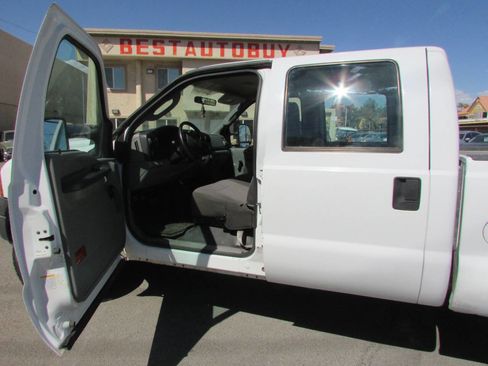 Used 2006 Ford F250 Lariat image 10