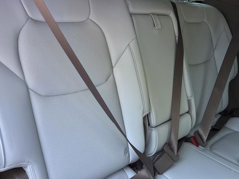 Certified 2026 Genesis GV70 2.5T Advanced AWD/4WD image 37