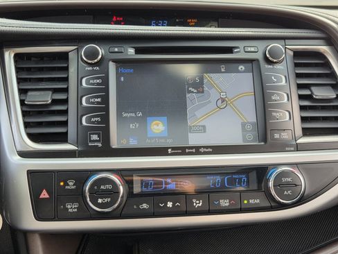 Used 2018 Toyota Highlander Limited Platinum w/ Protection Package #3 image 22