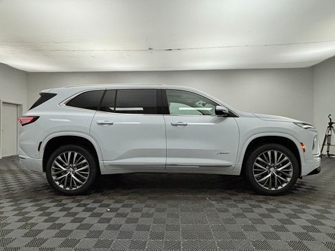 New 2026 Buick Enclave Avenir w/ Super Cruise Package image 9