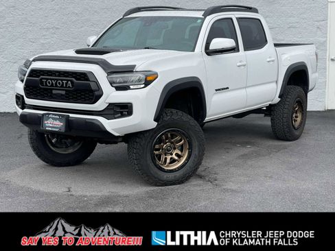Used 2022 Toyota Tacoma TRD Pro image 1