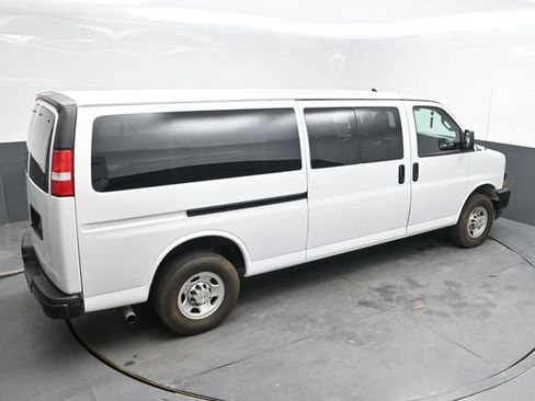 Used 2024 Chevrolet Express 3500 LS RWD image 31