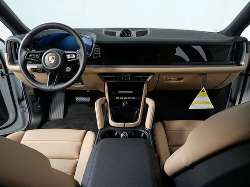New 2026 Porsche Cayenne AWD image 17