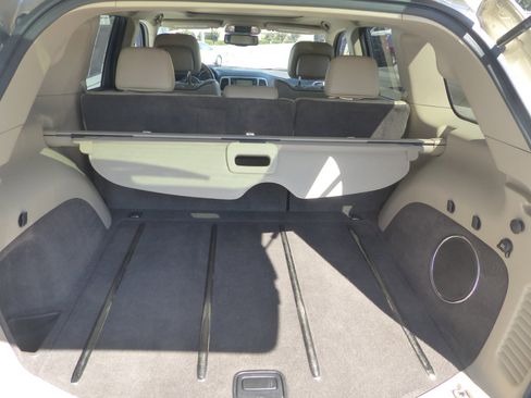 Used 2011 Jeep Grand Cherokee Overland w/ Trailer Tow Group image 32