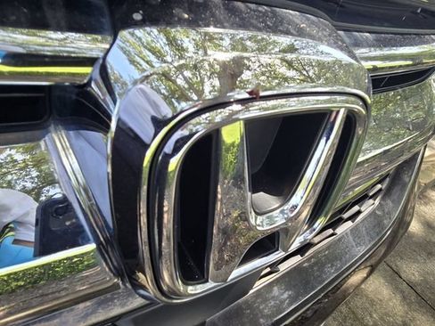 Used 2017 Honda CR-V Touring image 11