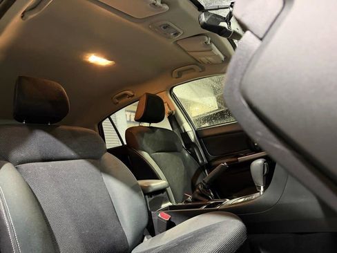 Used 2015 Subaru Crosstrek 2.0i Premium image 10