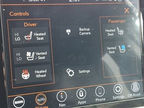 Used 2020 Jeep Grand Cherokee Limited w/ Luxury Group II image 25