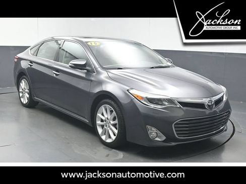 Used 2015 Toyota Avalon Limited w/ Technology Package FWD image 1