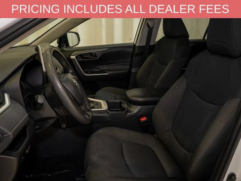 Certified 2025 Toyota RAV4 LE AWD/4WD image 9