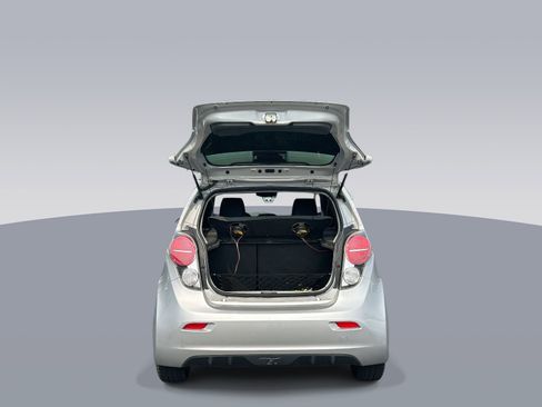 Used 2015 Chevrolet Spark LT image 5