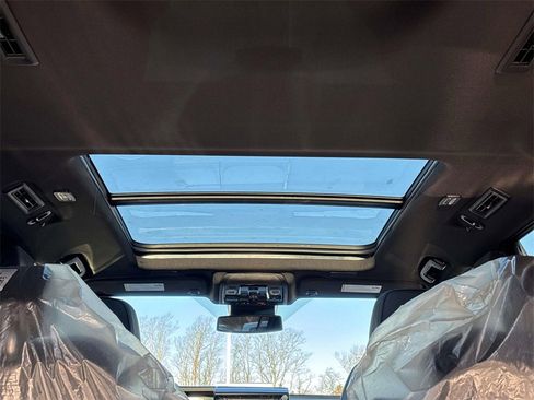 New 2026 GMC Yukon XL Denali w/ Sun & Power Step Package image 5