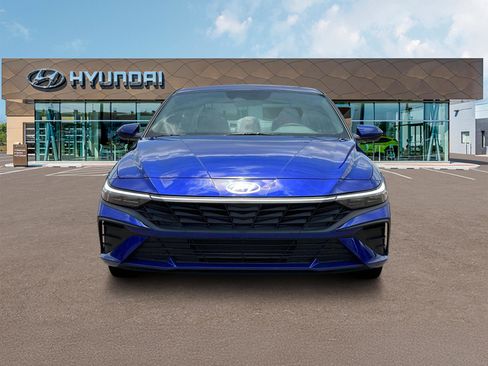 New 2025 Hyundai Elantra SE image 12