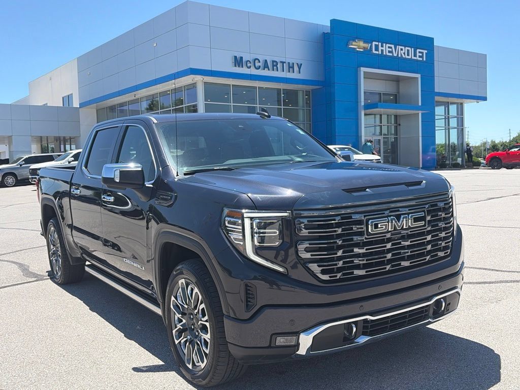Used 2023 GMC Sierra 1500 Denali Ultimate AWD/4WD image 1