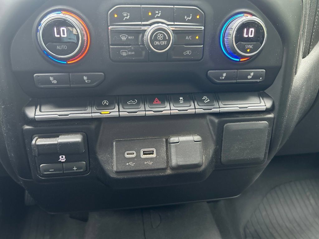 Used 2021 Chevrolet Silverado 1500 RST AWD/4WD image 15