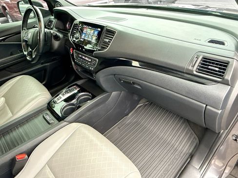Used 2020 Honda Passport Touring image 34