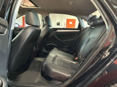 Used 2012 Volkswagen Passat 2.5 SE image 14