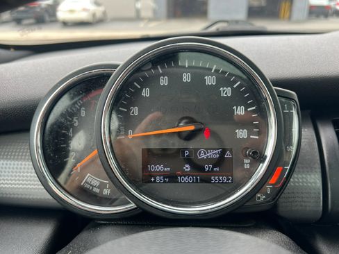 Used 2020 MINI Cooper 2-Door Hardtop FWD image 15