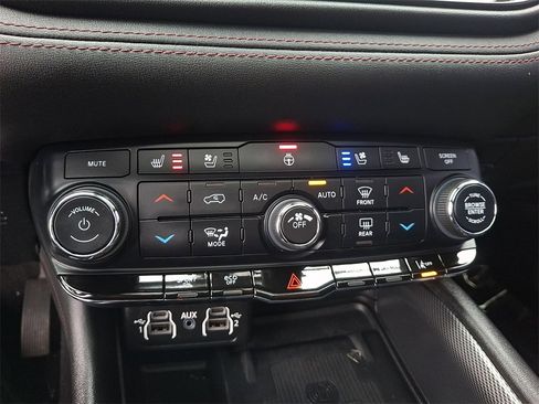 Used 2022 Dodge Durango R/T image 19