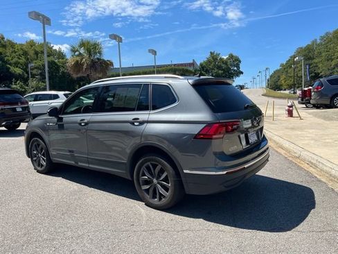Used 2023 Volkswagen Tiguan SE FWD image 38