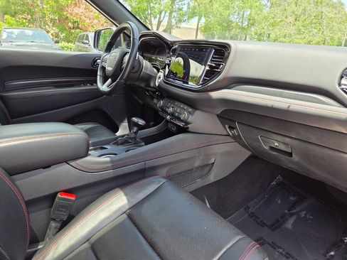 Used 2023 Dodge Durango GT RWD image 14